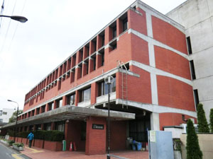 江東区立江東図書館の外観