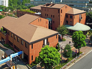 江東区立東陽図書館の外観