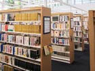 練馬区立南田中図書館のオシャレな建物