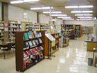 神奈川県立川崎図書館の入口