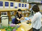 相模原市立相模大野図書館の建物入口