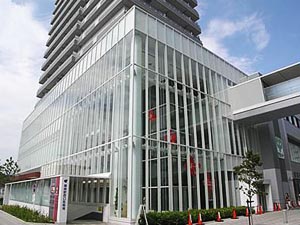 江戸川区立篠崎図書館の外観