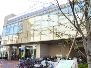 江戸川区立松江図書館の外観