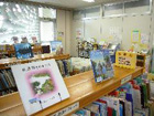 府中市立西府図書館の図書館入口