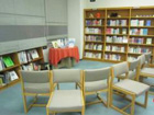 青森県立図書館のロビー