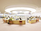 新潟県立図書館のロビー
