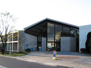 島根県立図書館の外観