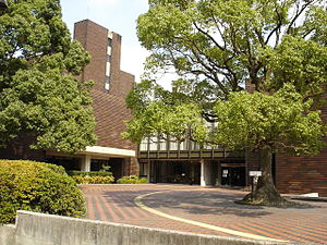 山口県立山口図書館の外観