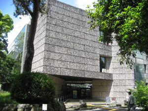 高知県立図書館の外観