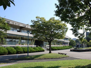 佐賀県立図書館の外観