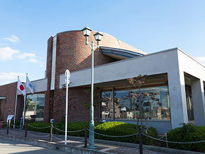 堺市立美原図書館の外観