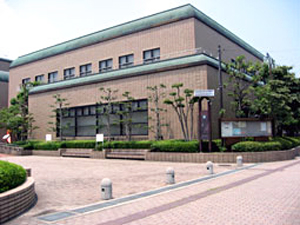 広島市立佐伯区図書館の外観