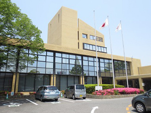 四日市地域総合会館あさけプラザ図書館の外観