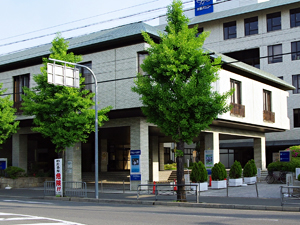 京都市中央図書館の外観