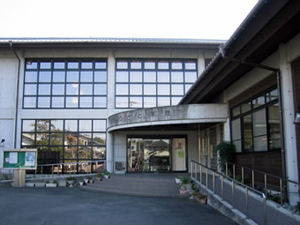 上峰町図書館の外観