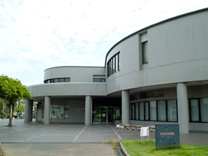 加古川市立中央図書館の外観