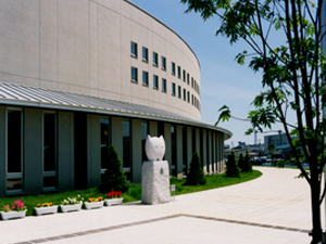 網走市立図書館の外観