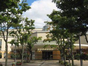 北広島市図書館の外観