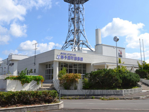 弟子屈町図書館の外観