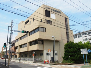 市川市行徳図書館の外観