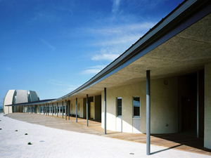 紀の川市立打田図書館の外観