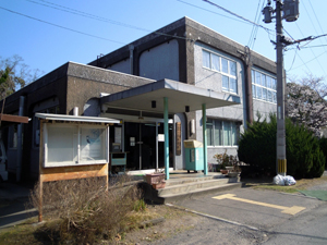 杵築市立図書館の外観