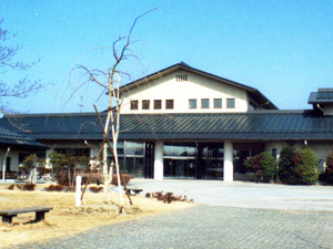 加美町中新田図書館の外観