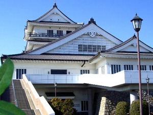 亘理町立図書館の外観