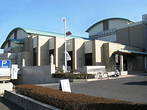 延岡市立図書館の外観