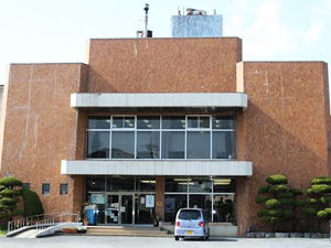 山陽小野田市立厚狭図書館の外観