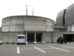 揖斐川町立谷汲図書館の外観