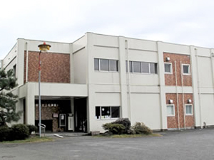 大垣市立上石津図書館の外観