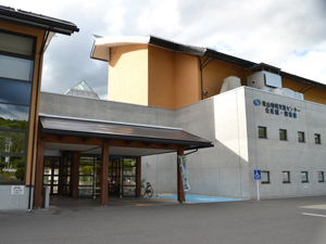 一関市立東山図書館の外観