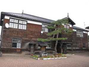 軽米町立図書館の外観