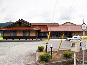 邑南町立図書館の外観