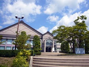 世羅町世羅図書館の外観