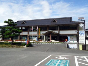 世羅町甲山図書館の外観