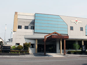小松島市立図書館の外観