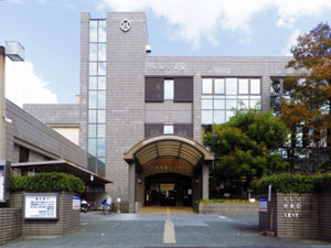 宇和島市立中央図書館の外観