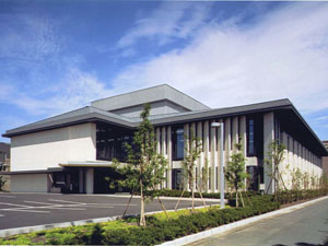 稲沢市立中央図書館の外観