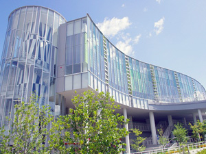 名古屋市徳重図書館の外観