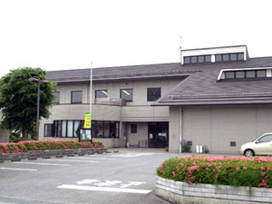 鹿沼市立図書館粟野館の外観