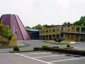 大田原市立黒羽図書館の外観