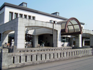 栃木市栃木図書館の外観