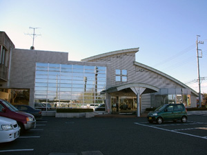 宇都宮市立上河内図書館の外観