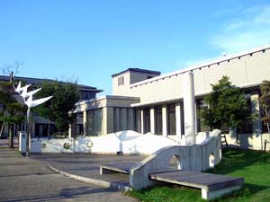 長浜市立湖北図書館の外観