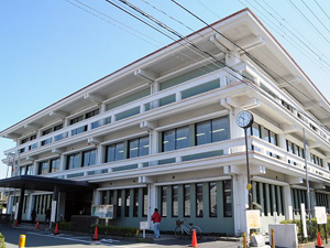 鎌倉市深沢図書館の外観