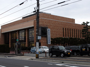 福井市立図書館の外観