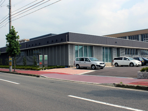 坂井市立坂井図書館の外観