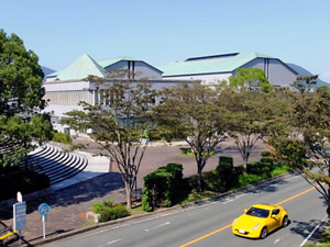 宗像市民図書館中央館「宗像ユリックス図書館」の外観